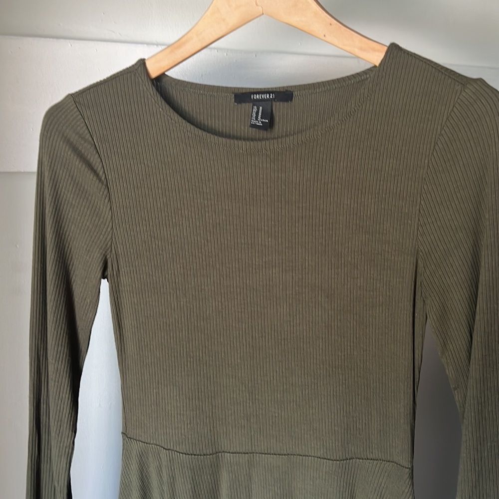 Forever 21 olive green long sleeve dress, size M (BOGO free)